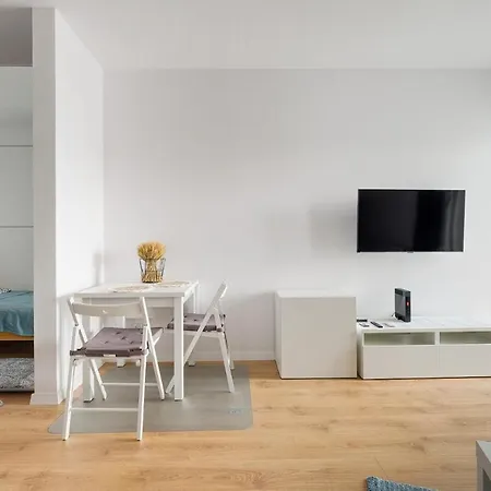 Cozy Studio For 4 Ppl With Balcony