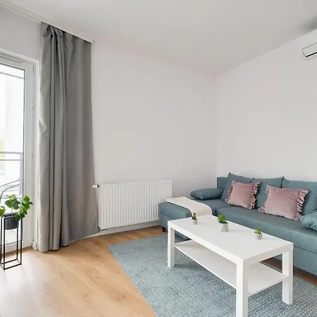Cozy Studio For 4 Ppl With Balcony Apartment